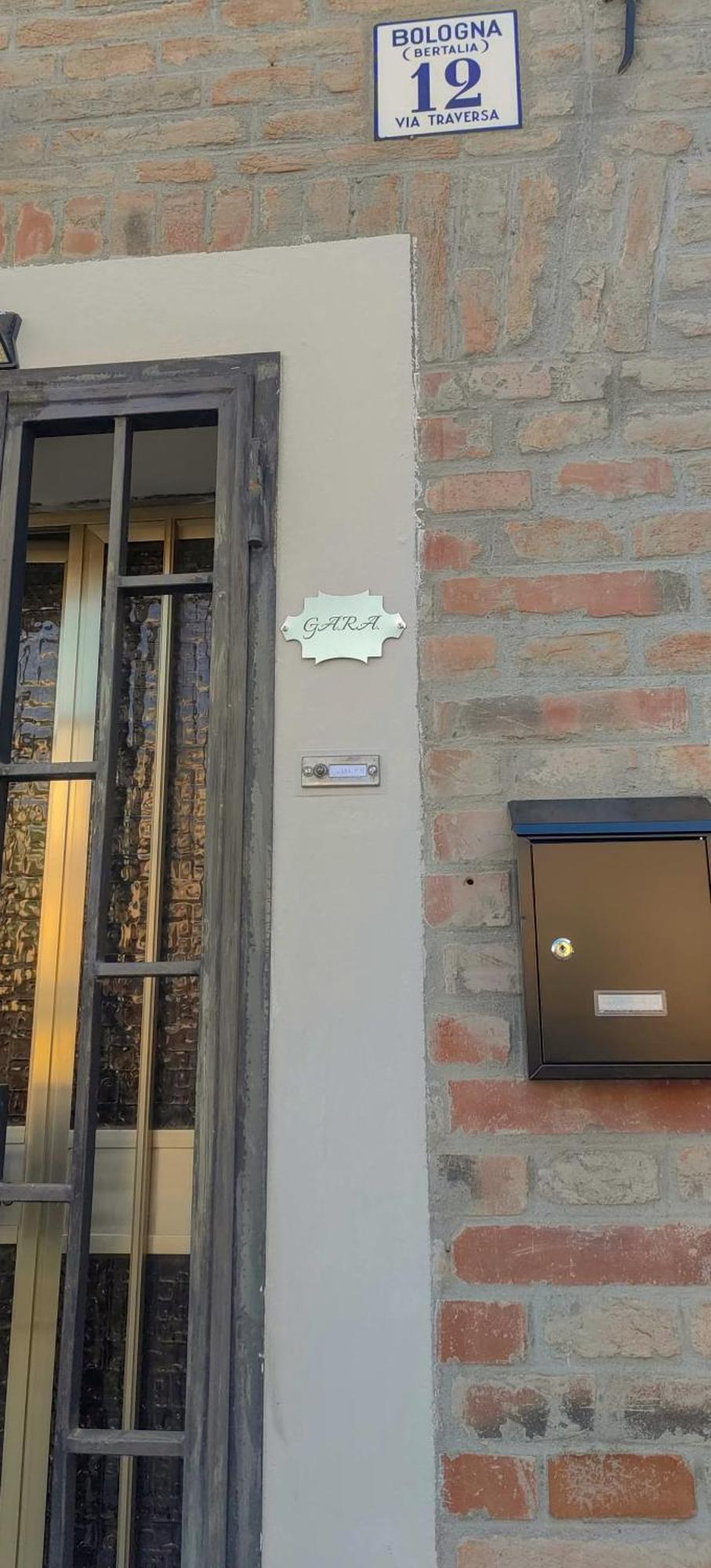 Gara Holiday Home- Bologna Airport Suite Ngoại thất bức ảnh
