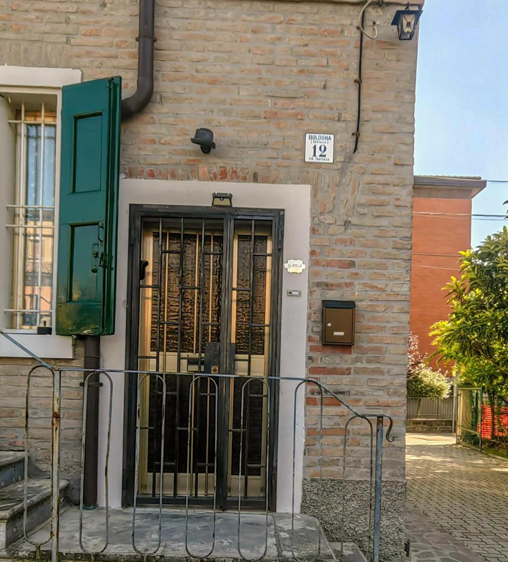 Gara Holiday Home- Bologna Airport Suite Ngoại thất bức ảnh